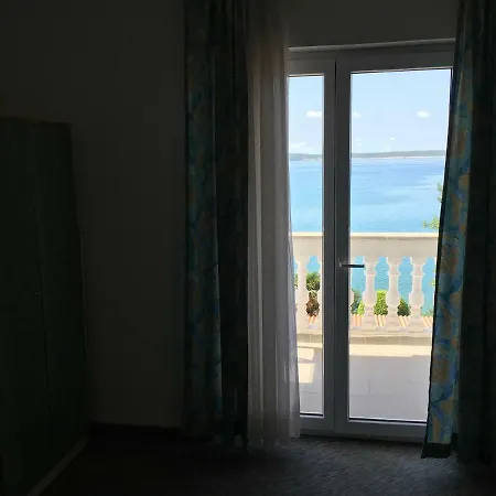 Stosic 3* Ражанац