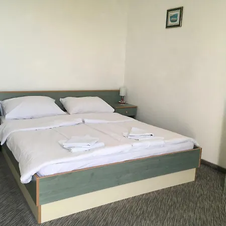 Stosic 3* Ražanac