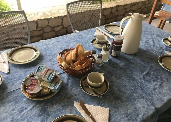 Πανσιόν Stosic 3*