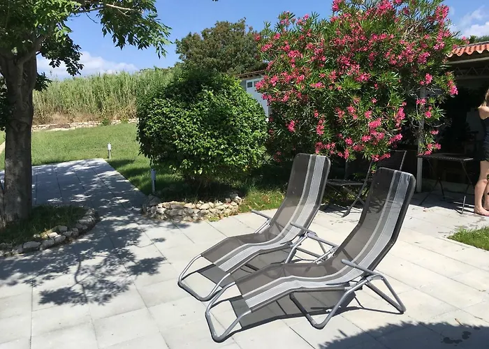 Πανσιόν Stosic 3*